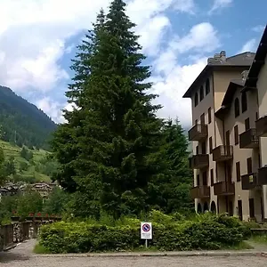 Tettuccio Montesole Aparthotel