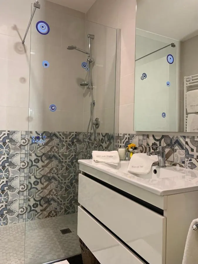 Bed & Breakfast Indi Thelar Villa Guardia Italy