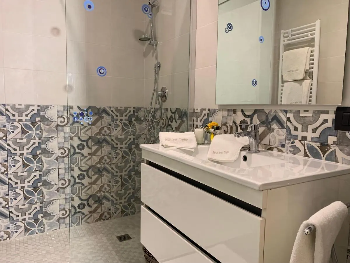 Bed & Breakfast Indi Thelar Villa Guardia