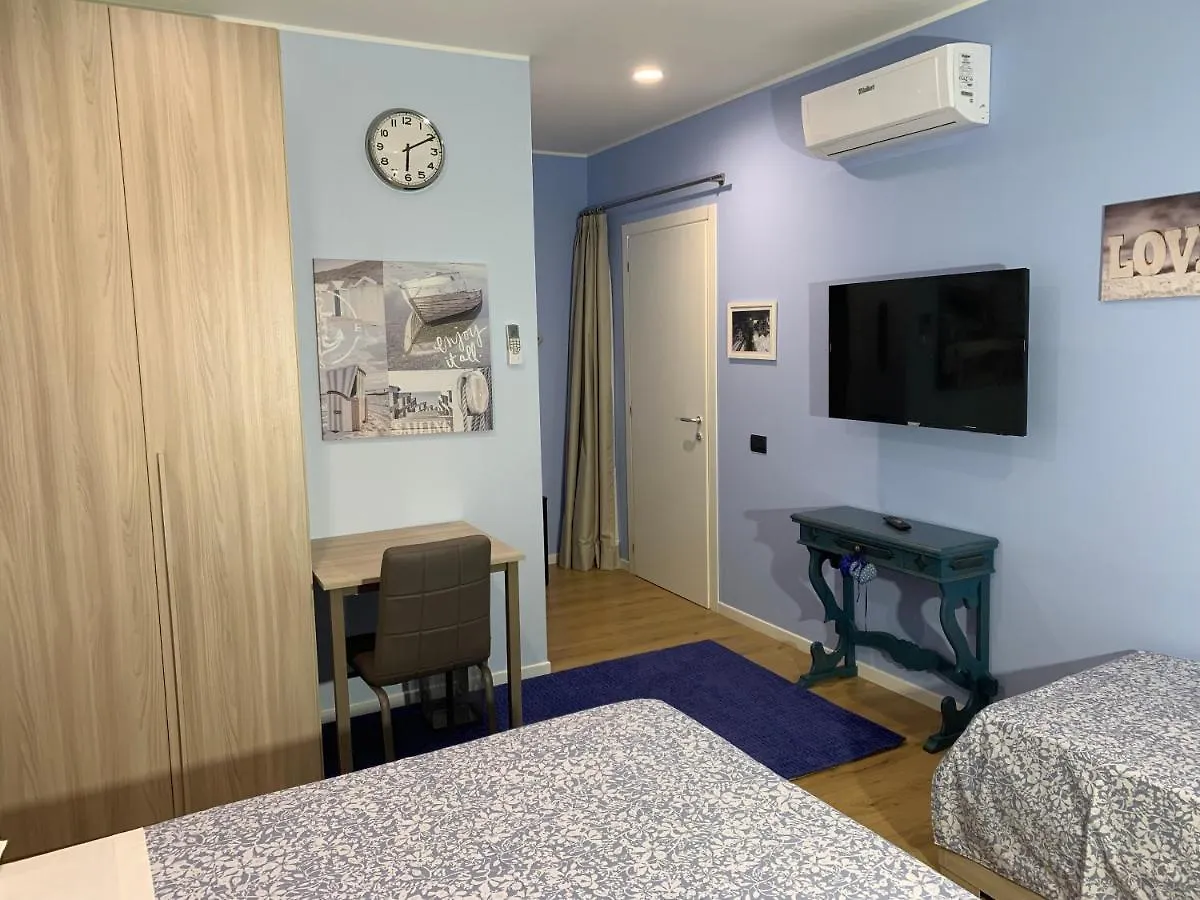 Bed & Breakfast Indi Thelar Villa Guardia