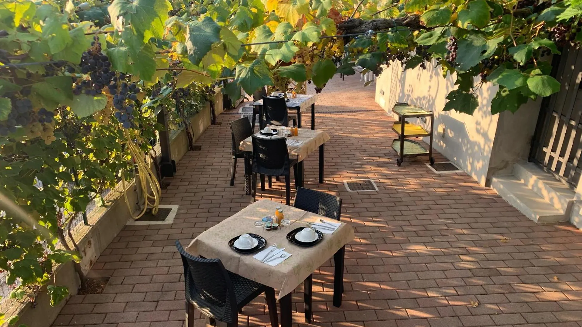 Bed & Breakfast Indi Thelar Villa Guardia
